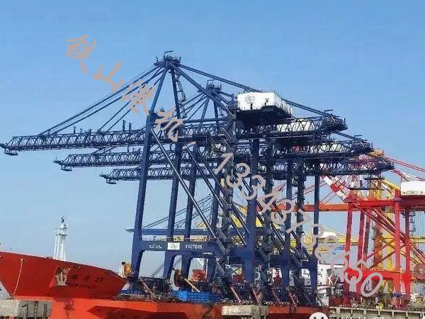 湖南衡陽岸橋廠家岸橋工作起來效率高，節(jié)省空間